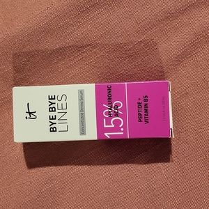 It Cosmetics Bye Bye Lines serum